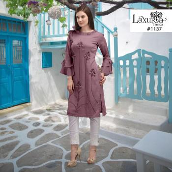 Luxuria trendz Maslin Hand work kurtis with pant wholesaler