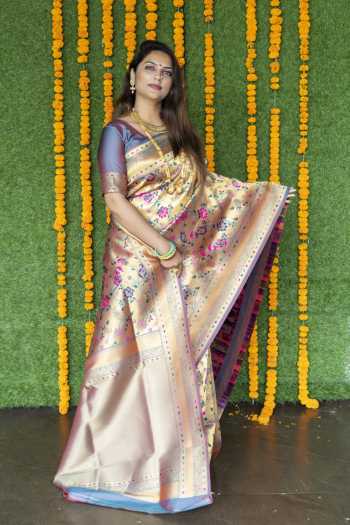 Pure Handloom Silk Patola Saree wholesaler