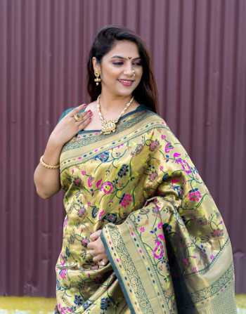 Pure Handloom Silk Patola Saree wholesaler