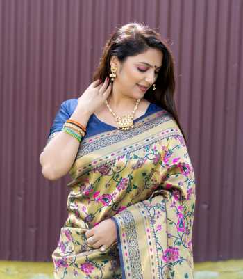 Pure Handloom Silk Patola Saree wholesaler