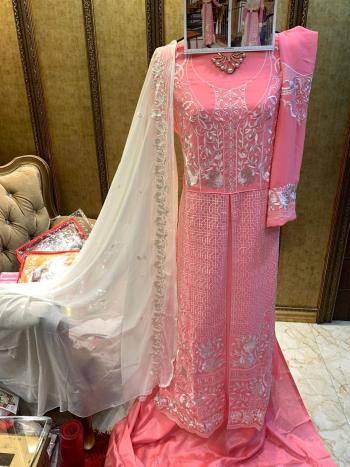 Rinaz Fashion Hit Design pakistani Suits Wholesaler